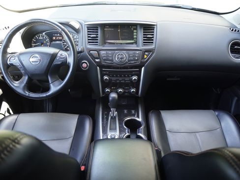Used 2020 Nissan Pathfinder SL AWD/4WD image 15