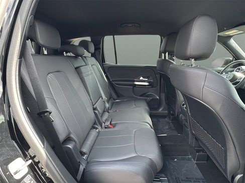 Certified 2025 Mercedes-Benz GLB 250 image 23