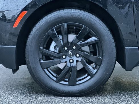 Used 2024 Chevrolet Equinox LS w/ LS Convenience Package image 36