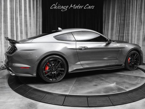 Used 2021 Ford Mustang Shelby GT500 w/ Technology Package RWD image 5
