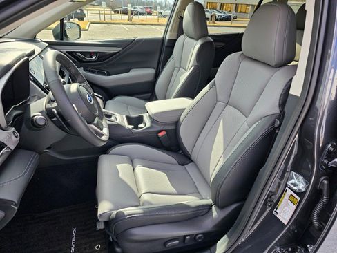 New 2025 Subaru Outback Limited image 7