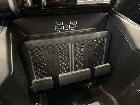 New 2026 RAM 3500 Laramie AWD/4WD image 27