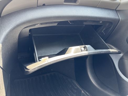 Used 2019 Chevrolet Sonic LT FWD image 25