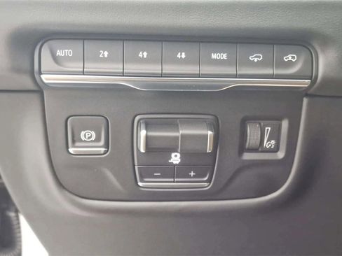 Used 2025 Cadillac Escalade Sport Platinum w/ LPO, ONYX Package image 19