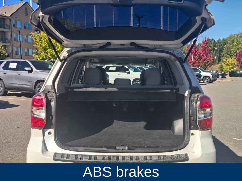 Used 2014 Subaru Forester 2.5i Premium AWD/4WD image 4