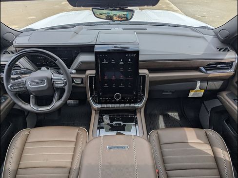 New 2026 GMC Yukon Denali Ultimate AWD/4WD image 20