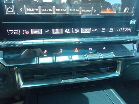 Used 2024 GMC Hummer EV 3X image 20