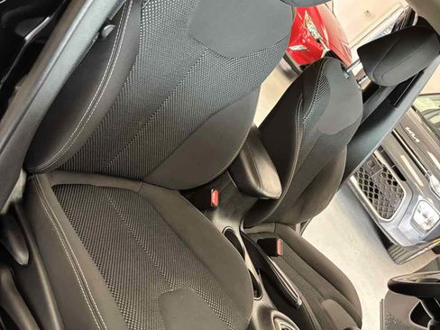 Used 2014 Dodge Dart SXT image 19