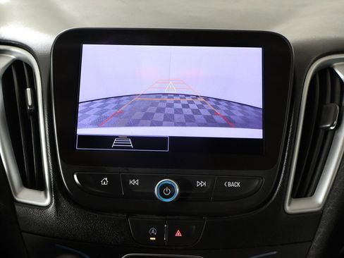 Used 2024 Chevrolet Malibu LT image 40