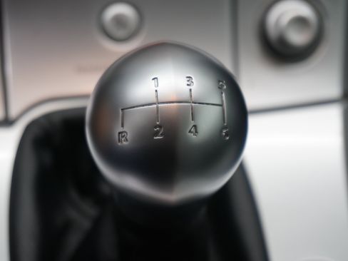 Used 2004 Chrysler Crossfire Coupe image 17