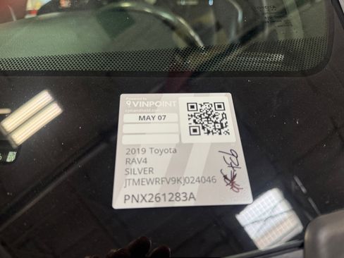 Used 2019 Toyota RAV4 XSE w/ XSE Weather Package AWD/4WD image 24