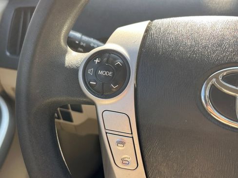 Used 2013 Toyota Prius Two FWD image 19