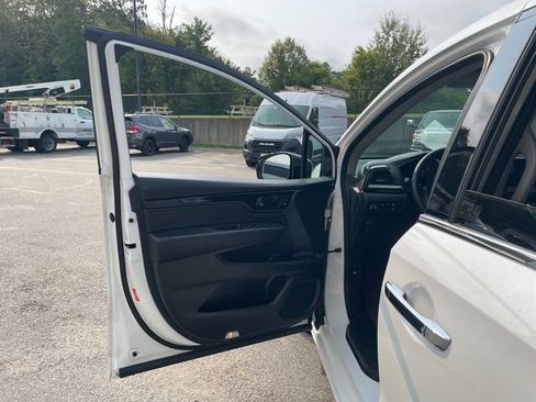 Used 2023 Honda Odyssey Elite image 29