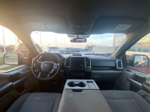 Used 2017 Ford F150 XLT w/ Equipment Group 302A Luxury image 27