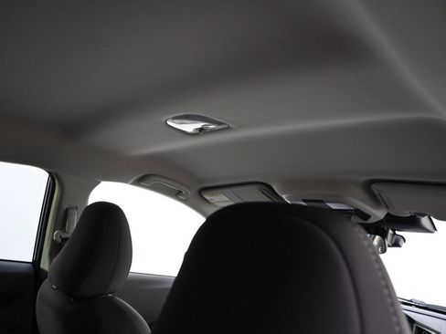 Certified 2025 Subaru Crosstrek 2.0i image 17