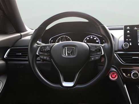 Used 2018 Honda Accord Sport image 14
