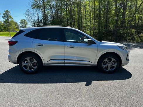 Used 2024 Ford Escape ST-Line AWD/4WD image 2
