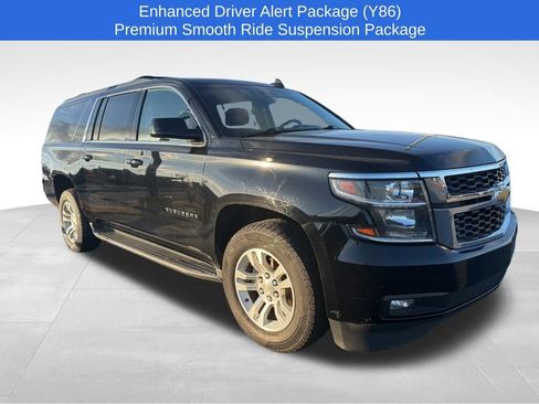 Used 2016 Chevrolet Suburban LT w/ Luxury Package image 3