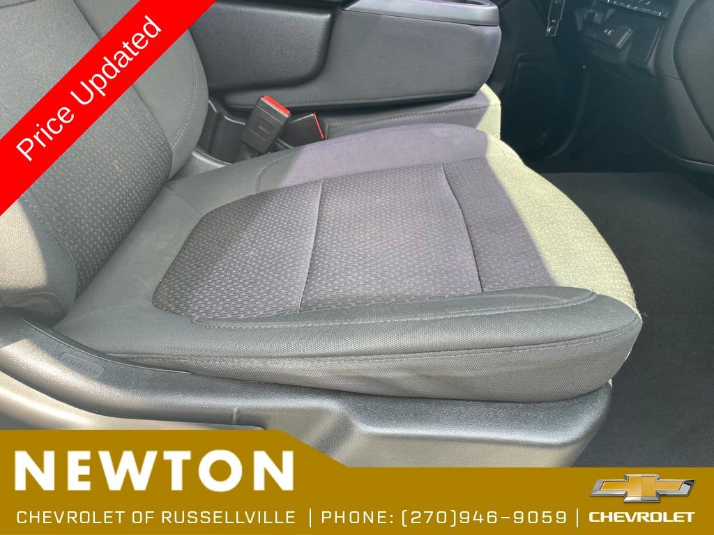 Used 2022 Chevrolet Silverado 2500 Custom w/ Custom Value Package AWD/4WD image 22