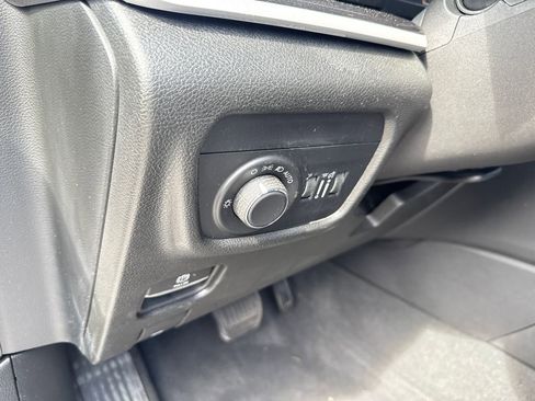 Used 2023 Jeep Grand Cherokee L Laredo AWD/4WD image 14