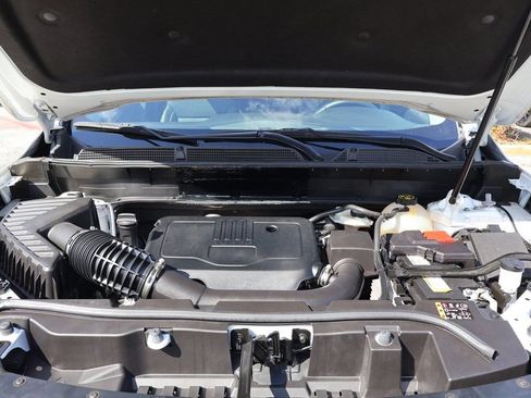 Used 2023 GMC Acadia SLT FWD image 23