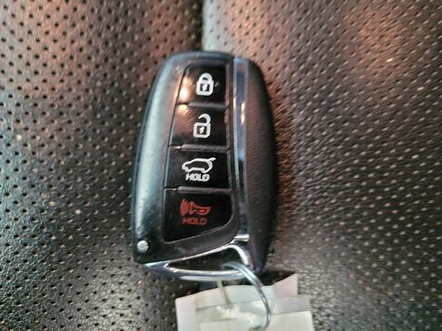 Used 2015 Hyundai Santa Fe GLS w/ Option Group 02 FWD image 32