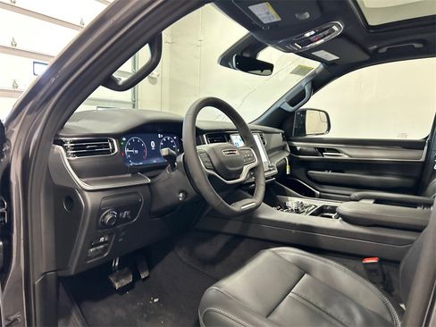 New 2026 Jeep Grand Wagoneer Limited image 17