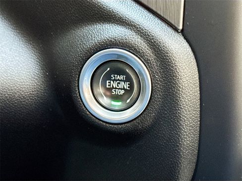 Used 2022 GMC Sierra 2500 Denali w/ Denali Ultimate Package image 17