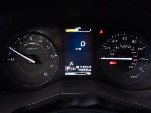Used 2021 Subaru Crosstrek 2.0i Premium w/ Moonroof Package AWD/4WD image 13