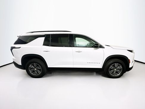 Used 2025 Chevrolet Traverse LT FWD image 10