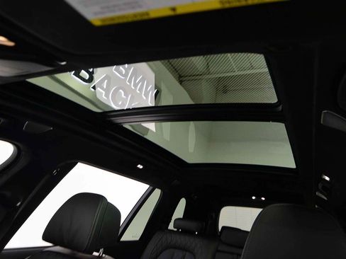 New 2026 BMW X7 M60i image 7