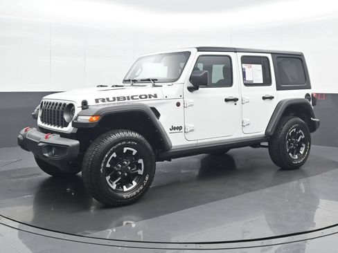 Used 2025 Jeep Wrangler Unlimited Rubicon AWD/4WD image 2