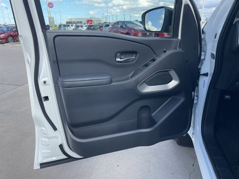 New 2026 Nissan Frontier SV w/ Tow Package image 13