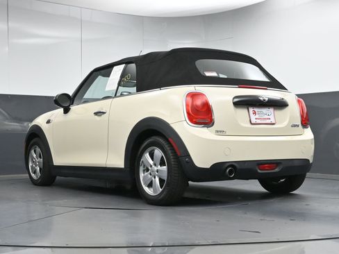Used 2017 MINI Cooper Convertible image 28