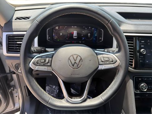 Used 2023 Volkswagen Atlas SE FWD image 17