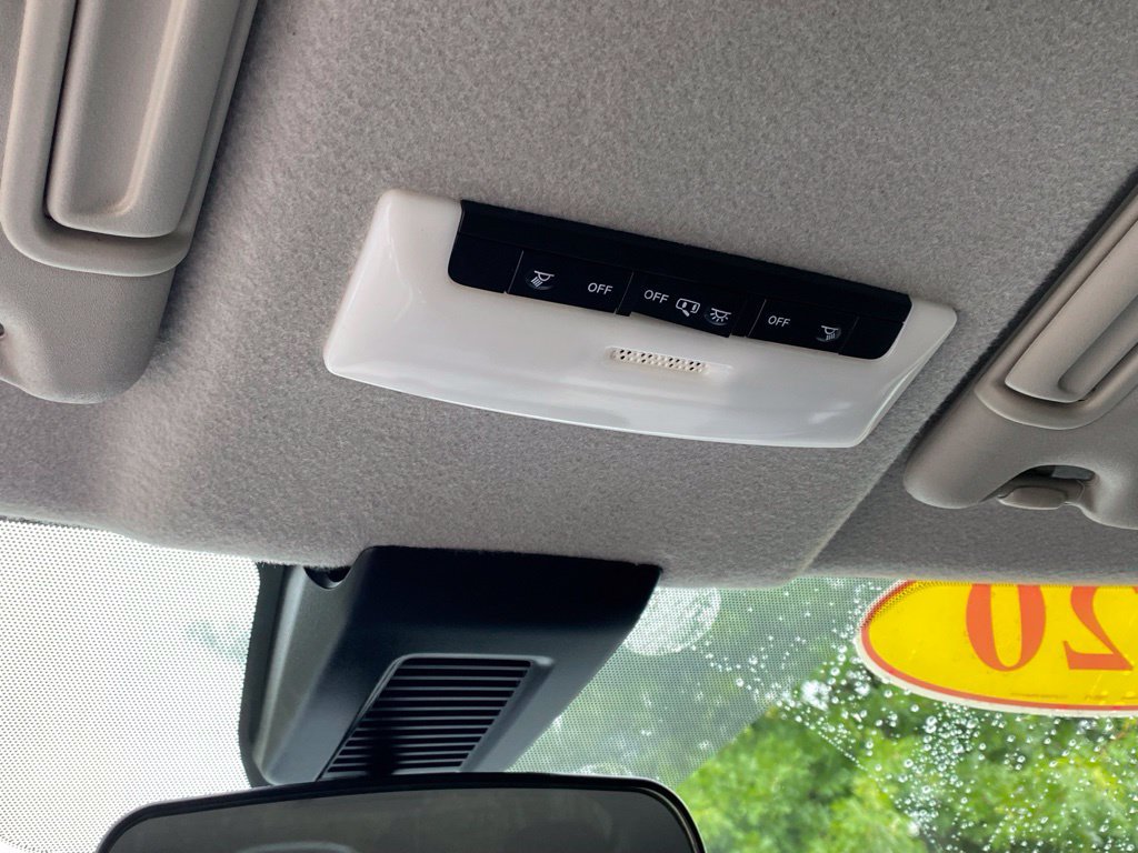 Used 2020 Nissan Kicks S FWD image 23