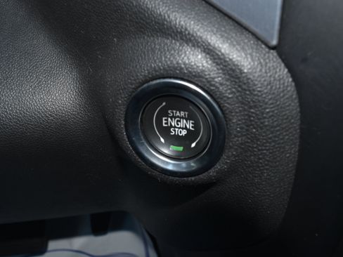 Used 2021 GMC Sierra 1500 SLT w/ SLT Premium Plus Package AWD/4WD image 15