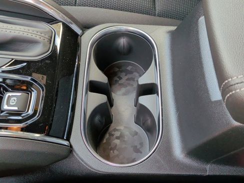 New 2026 GMC Canyon Elevation w/ Convenience Package image 31