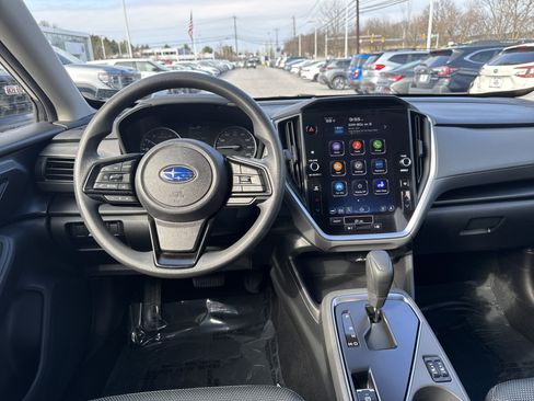 Used 2024 Subaru Crosstrek 2.0i Premium image 2
