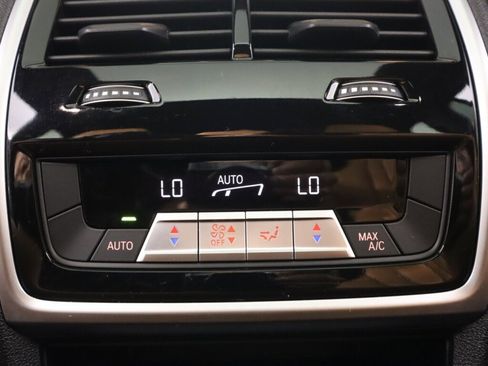 Used 2021 BMW X5 xDrive40i w/ Premium Package image 35