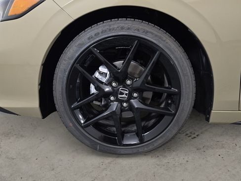 Used 2025 Honda Civic Sport image 9