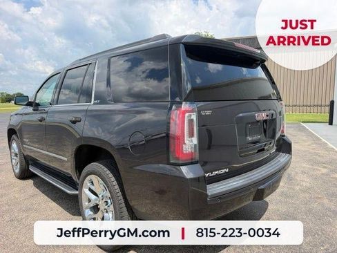 Used 2020 GMC Yukon SLT w/ Premium Edition AWD/4WD image 3