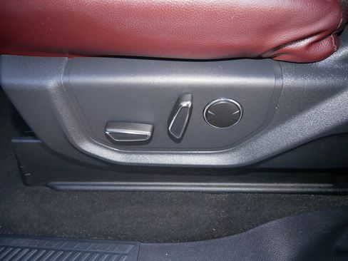 Certified 2024 Ford Expedition Max Limited image 19