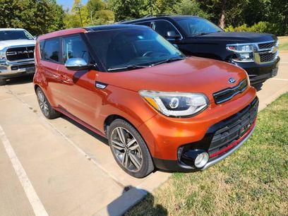 Used 2018 Kia Soul ! w/ Tech Package