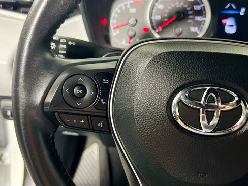 Used 2021 Toyota Corolla SE image 16