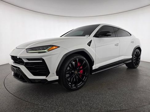 Used 2022 Lamborghini Urus AWD/4WD image 29