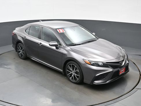 Used 2023 Toyota Camry SE w/ Protection Package (Q2) (TMS) FWD image 33