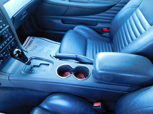 Used 2002 Ford Thunderbird image 30