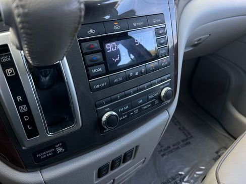 Used 2014 Nissan Quest SL image 26