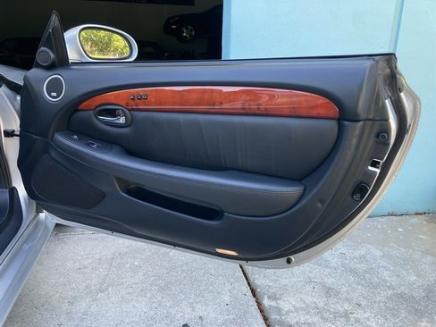 Used 2006 Lexus SC 430 Convertible RWD image 31
